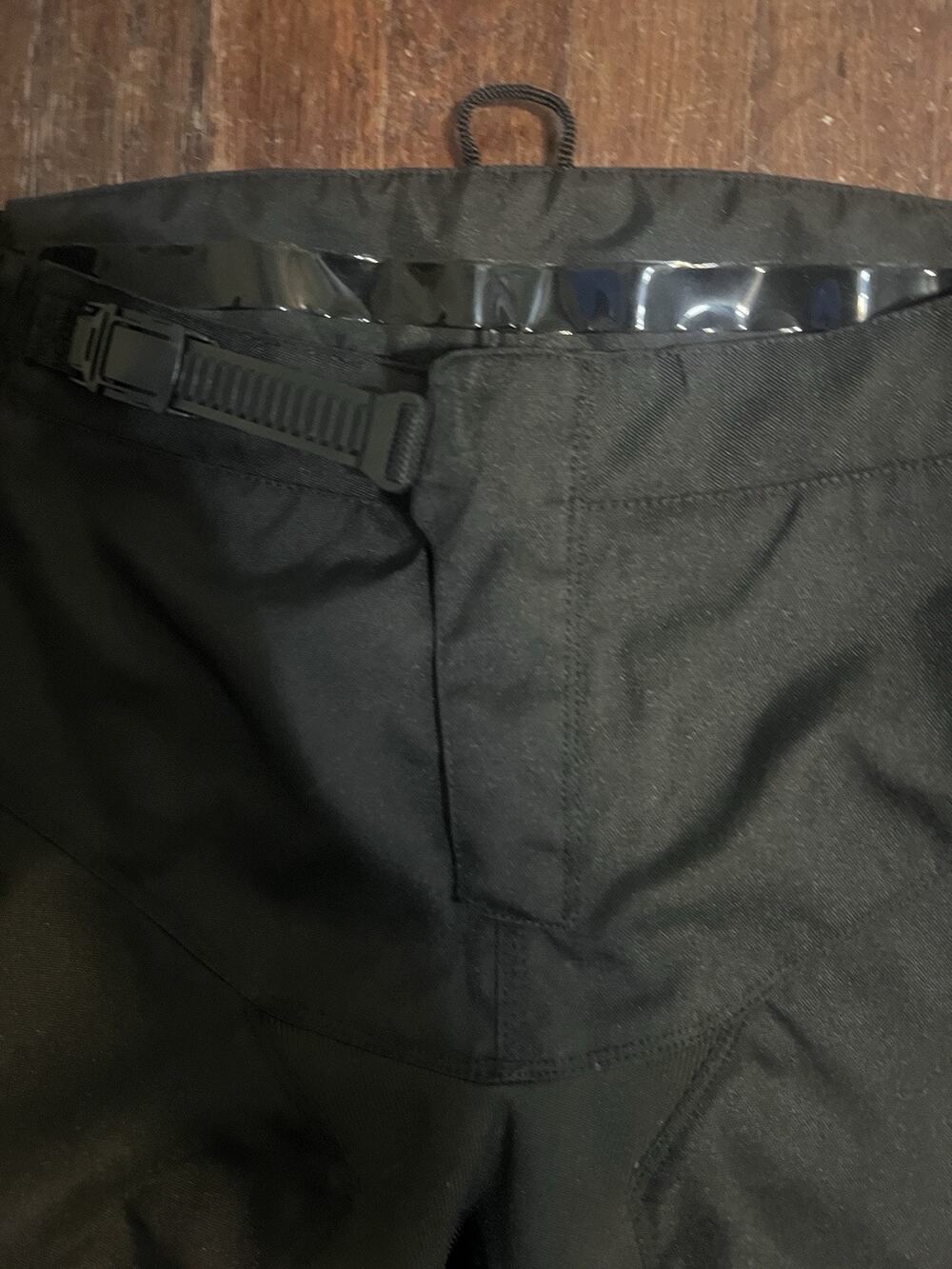 BILT Leather Motorcycle Pants Womens Size 32 RN#126365 - Picture 5 of 10